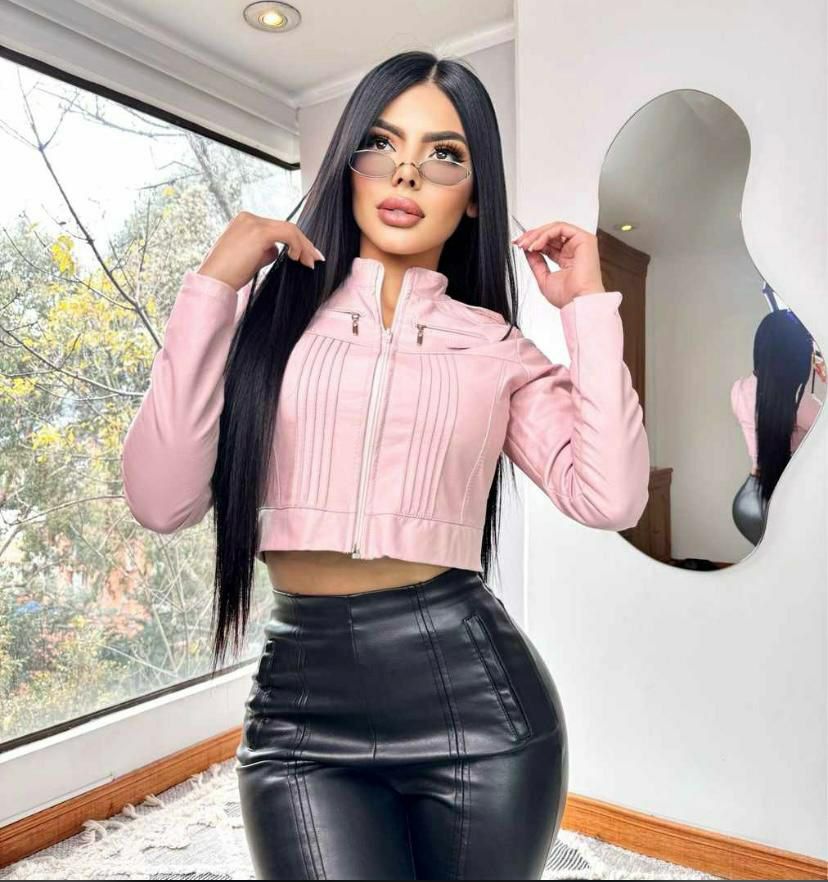 Chaqueta tipo cuerina Rosada